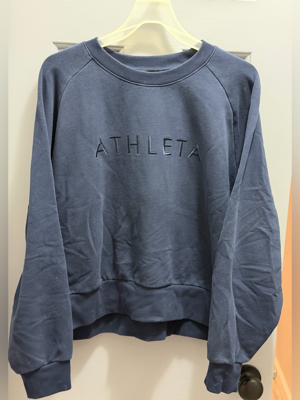 Athleta Embroidered Crew Sweatshirt Women’s Size XL Navy Blue